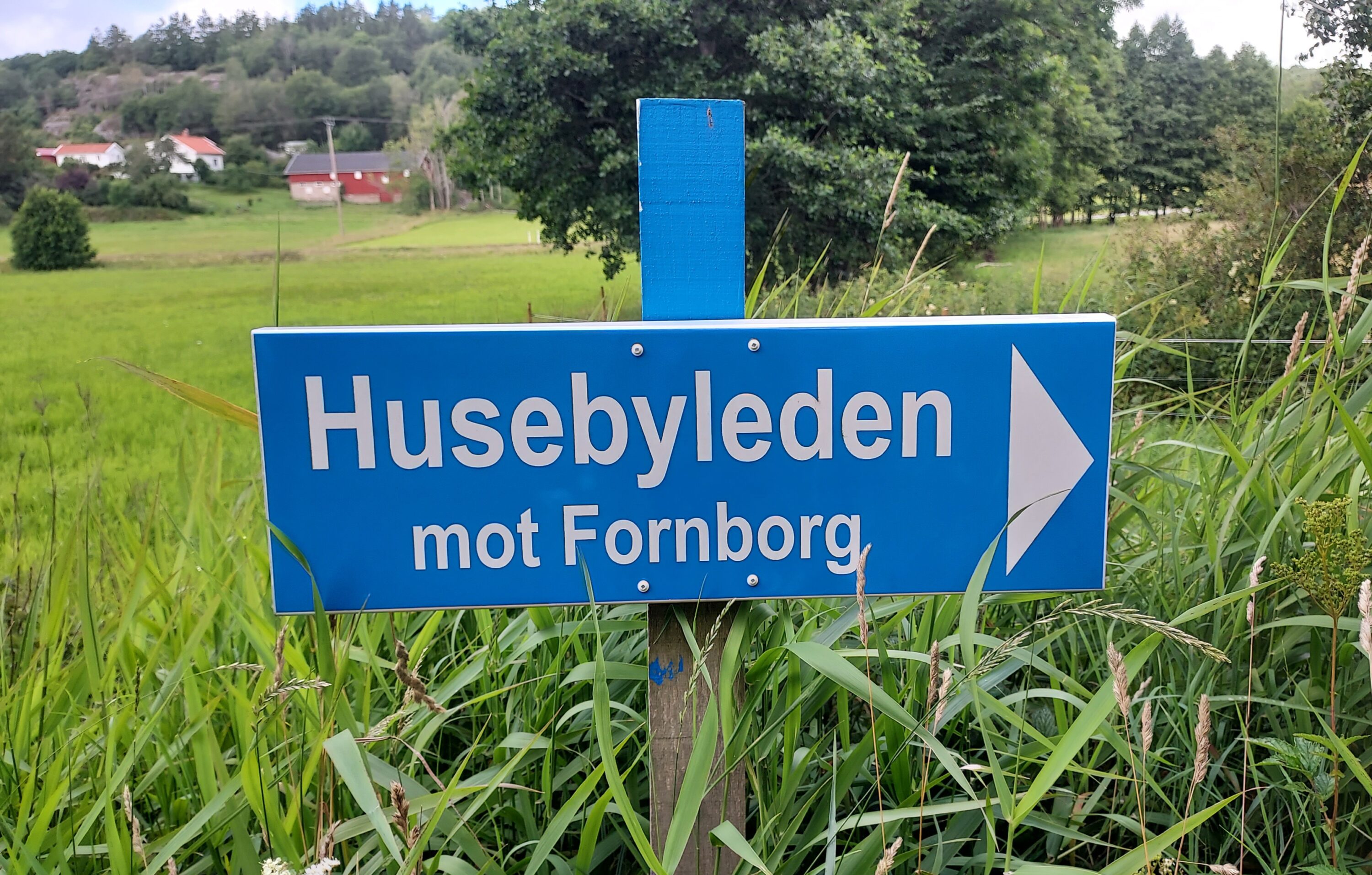 Huseby skylt
